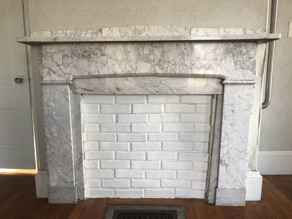 44 Hayden Rowe, Hopkinton