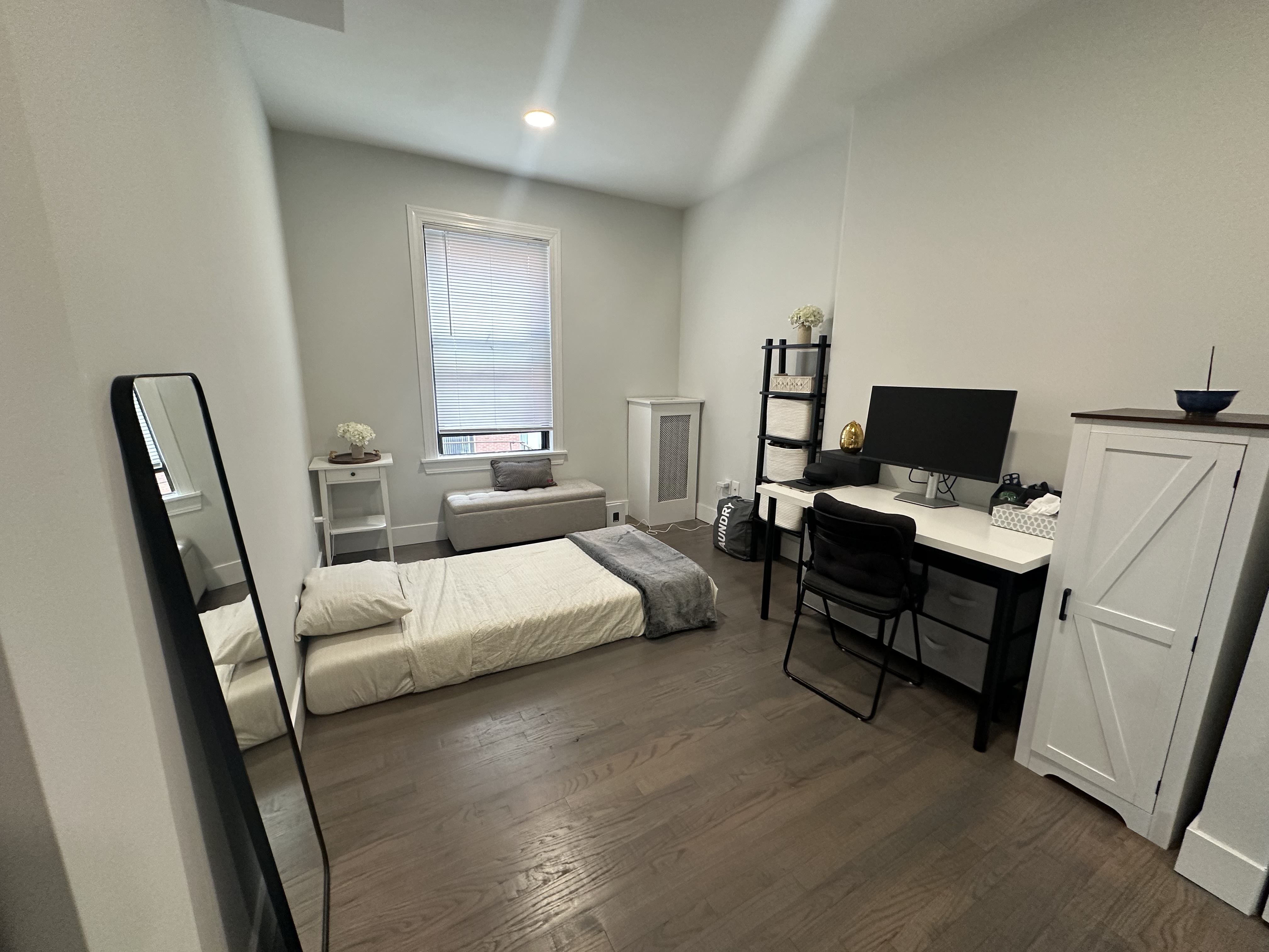 270 Newbury St, Back Bay