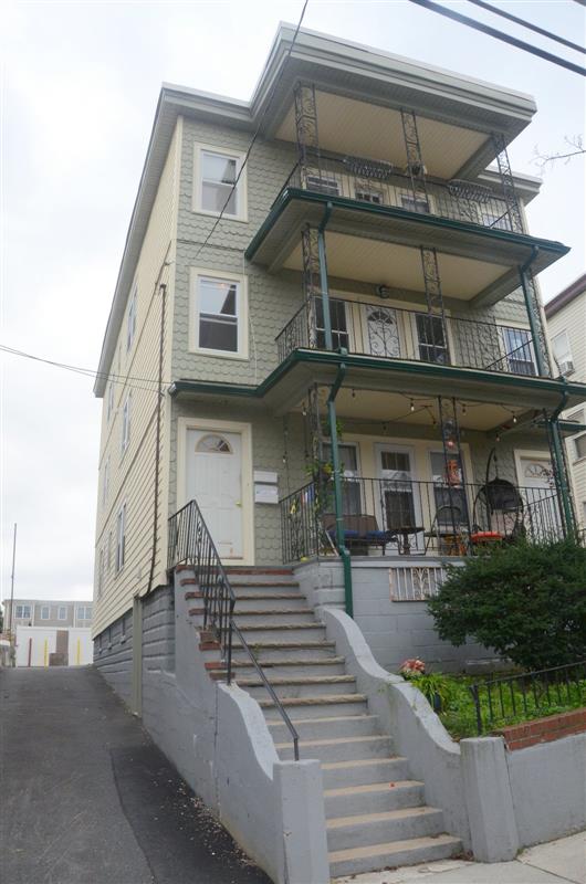 37 Edgar Ave, Winter Hill