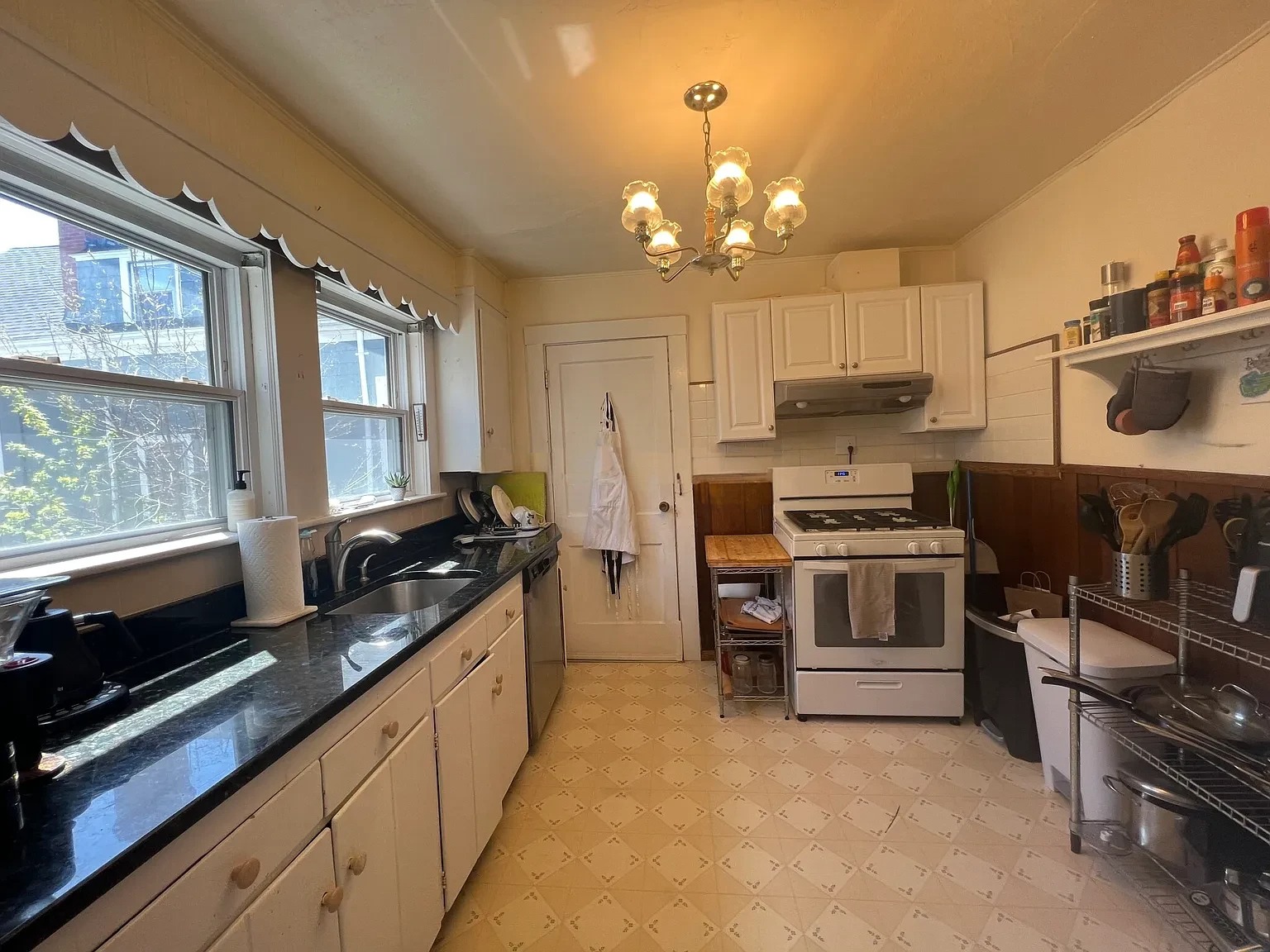 33 Winslow Ave, Davis Square