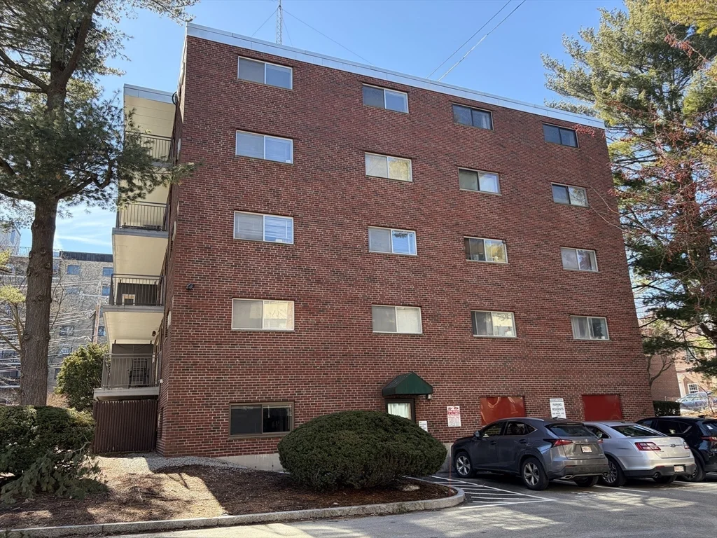 995 Mass Ave, Arlington