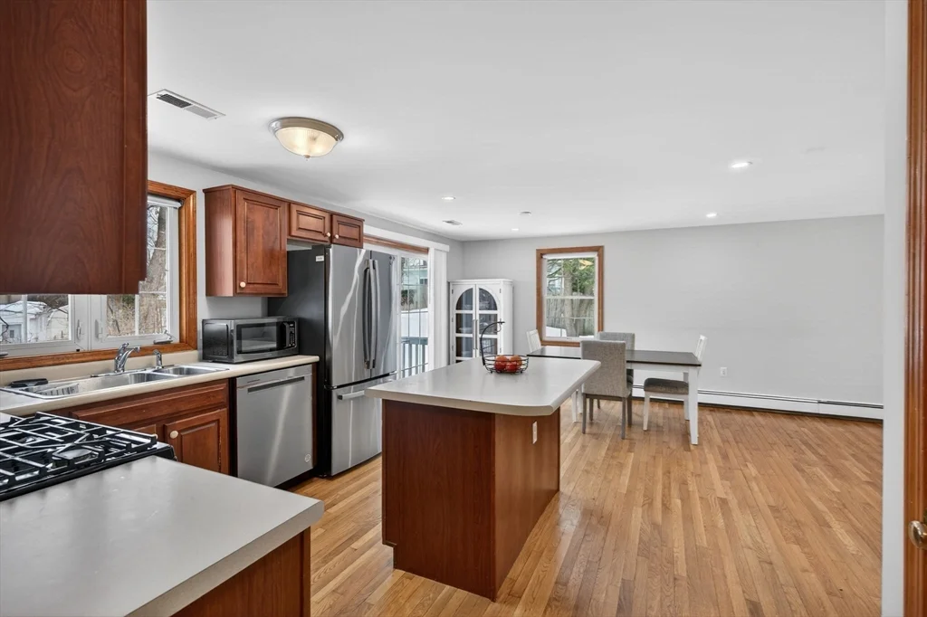 23 Cady St, Billerica