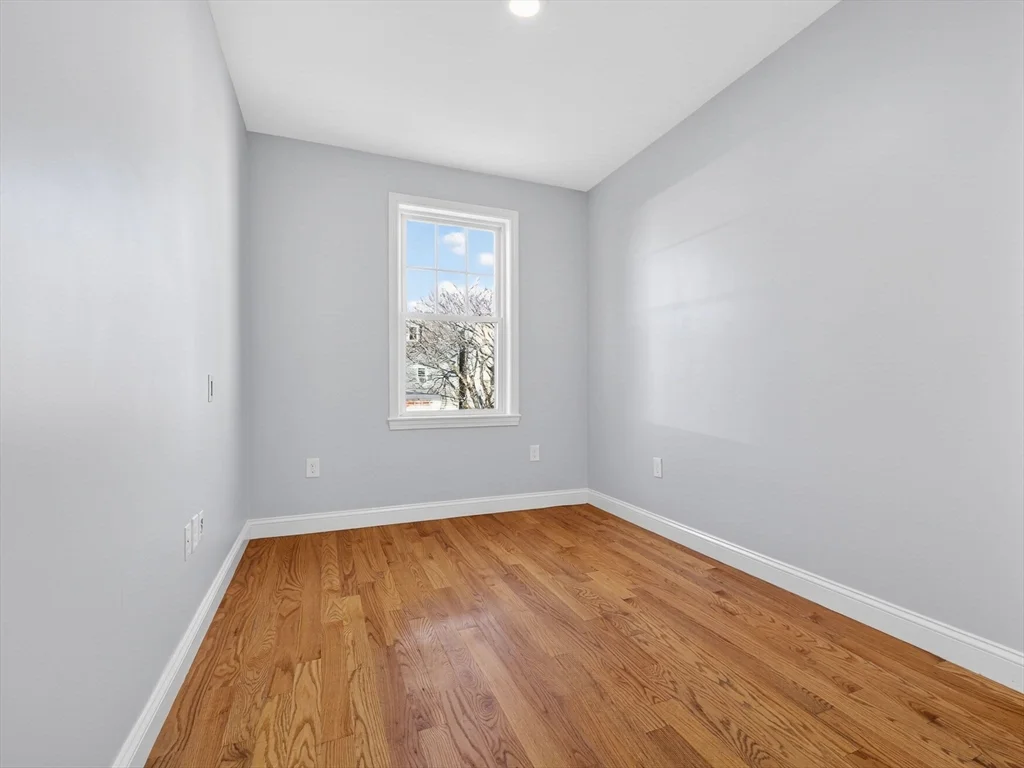 238 Havre St, East Boston