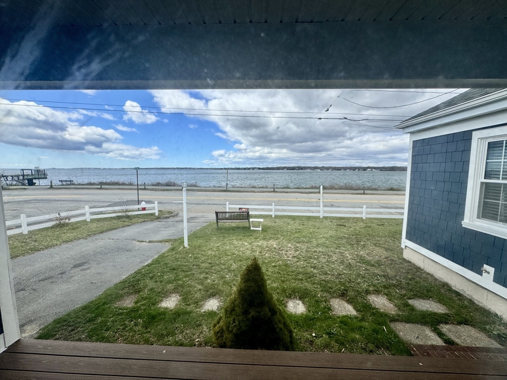 672 W Rodney French Blvd, Far North