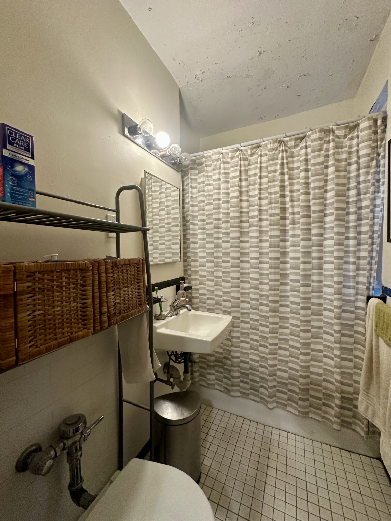 89 Strathmore Rd, Brighton