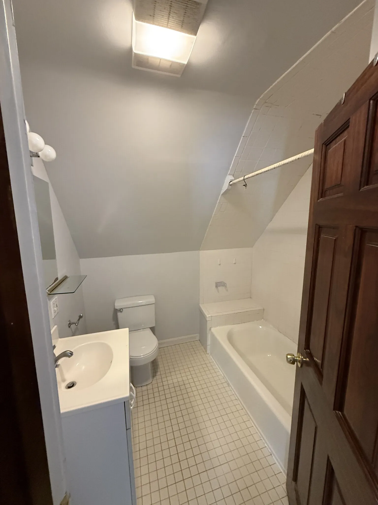 68 Willow Ave, Davis Square