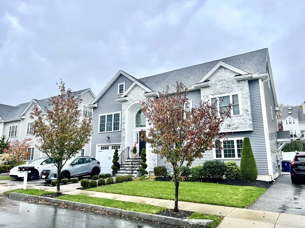 259 Oakwood Ave, Revere