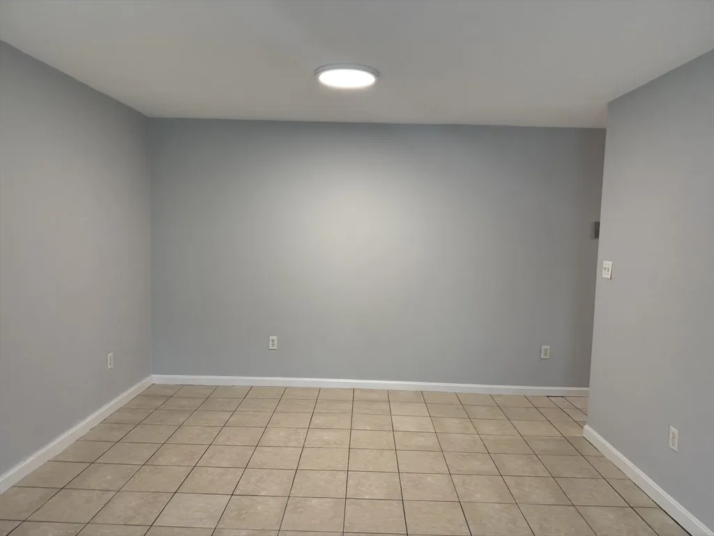 279 West Fellsway, Medford