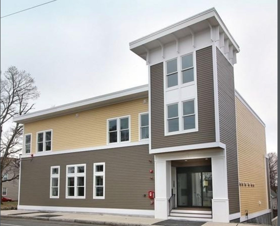 150 Green St, Melrose