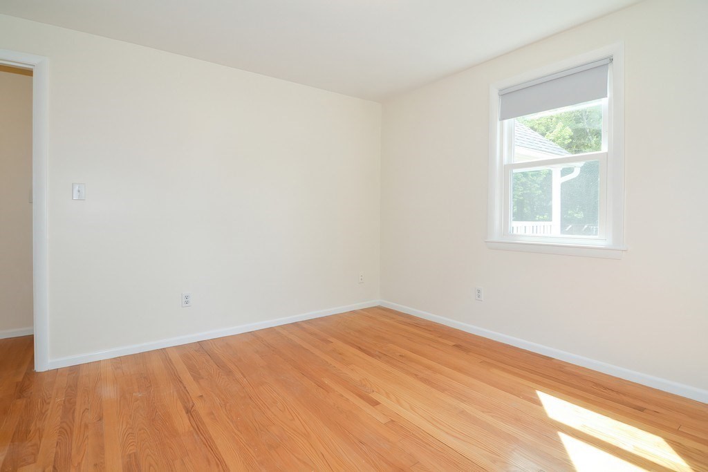 33 Robin Rd, Westborough