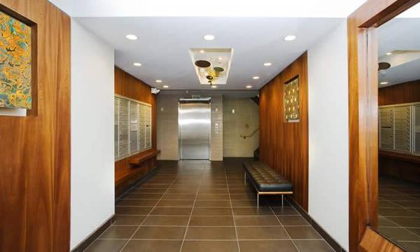 345 Franklin St, Riverside