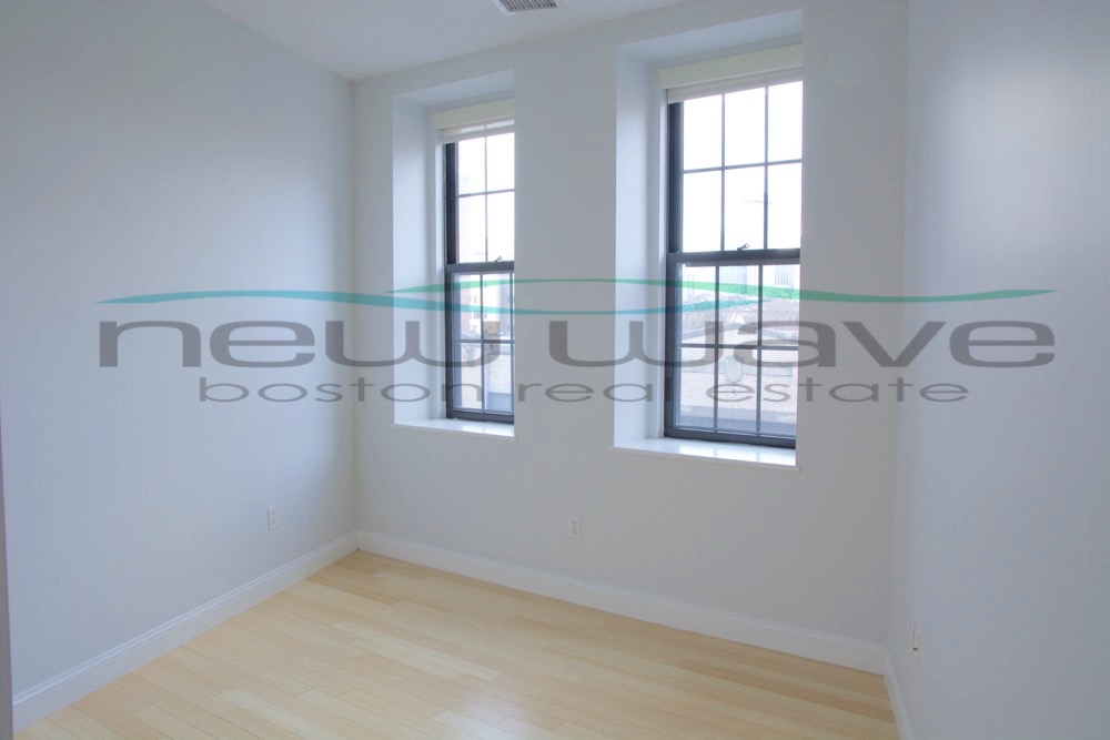 490 Harrison Ave, South End