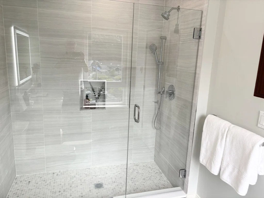 1391 Main St, Walpole