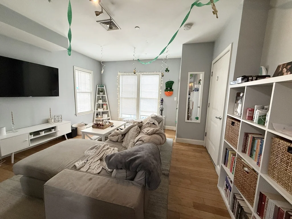 195 West 3rd St, South Boston