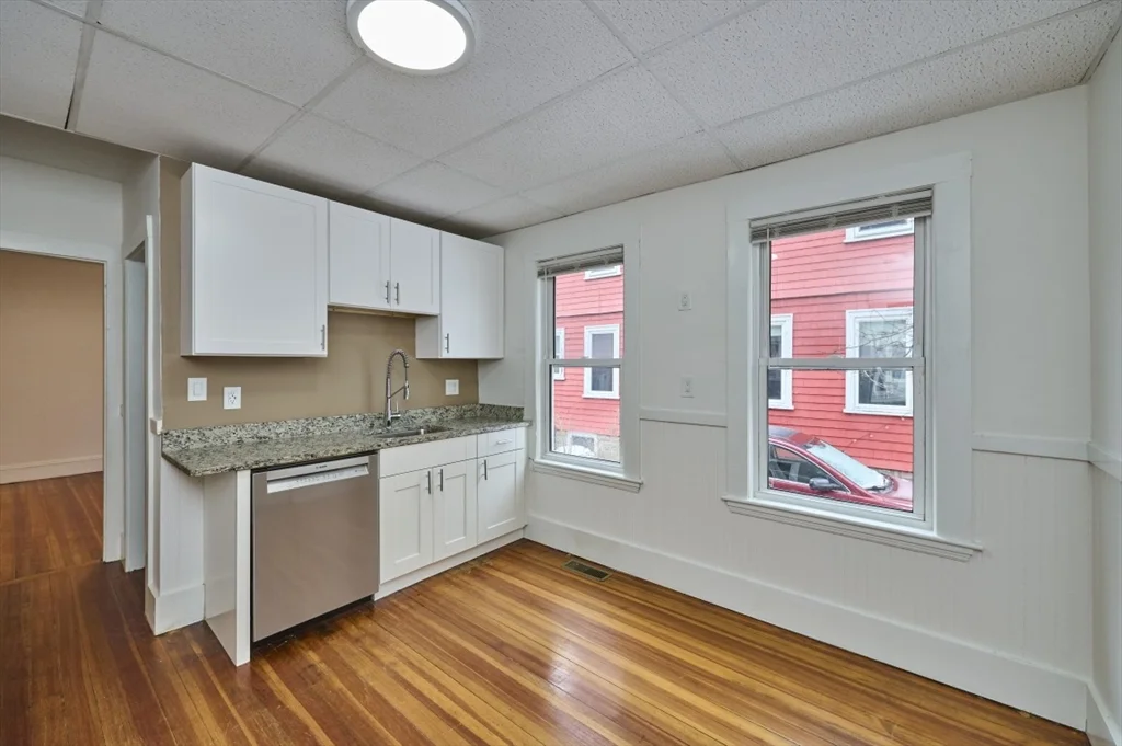 14 Malvern Ave, Davis Square