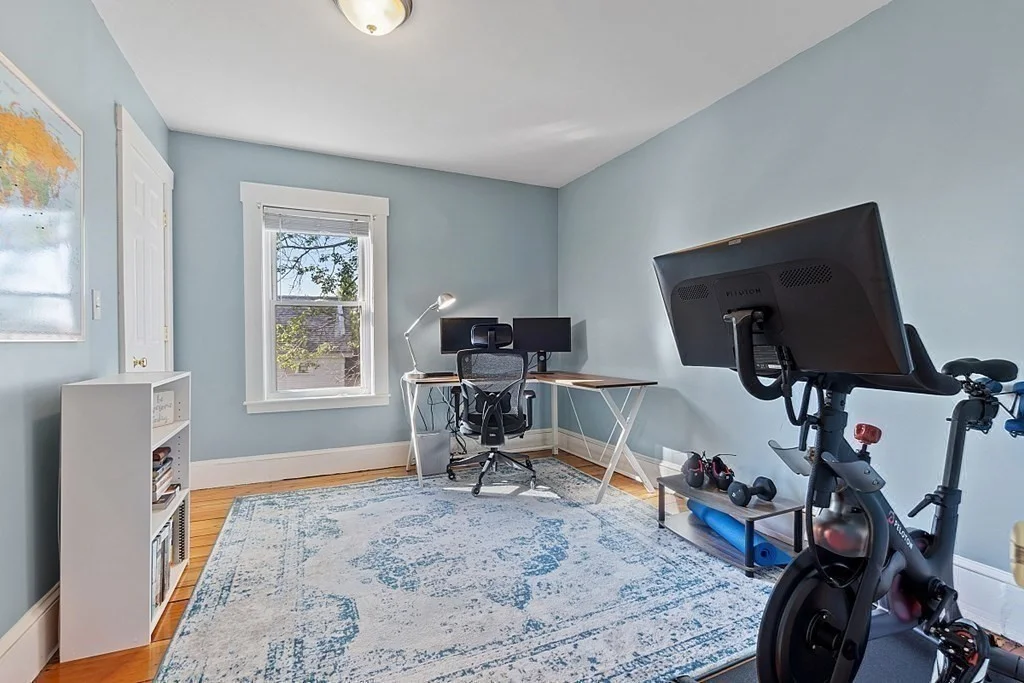 30 Maple Ave, North Andover