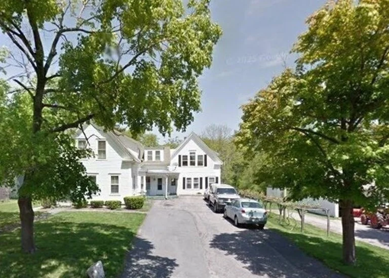 231 Pleasant St, East Bridgewater