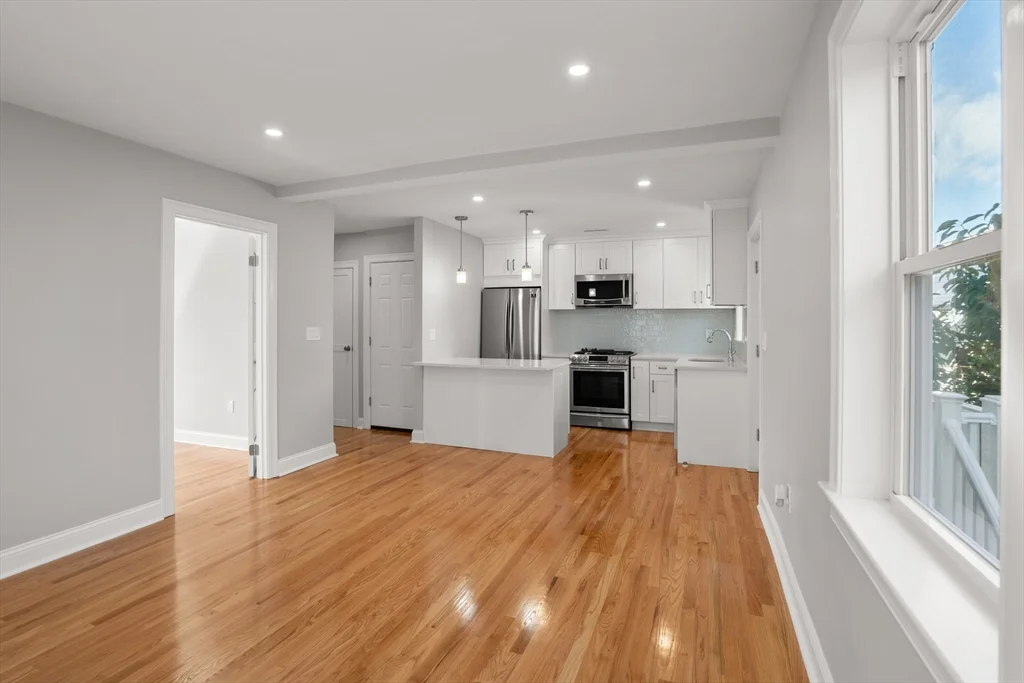 1 Orient Ave, Everett