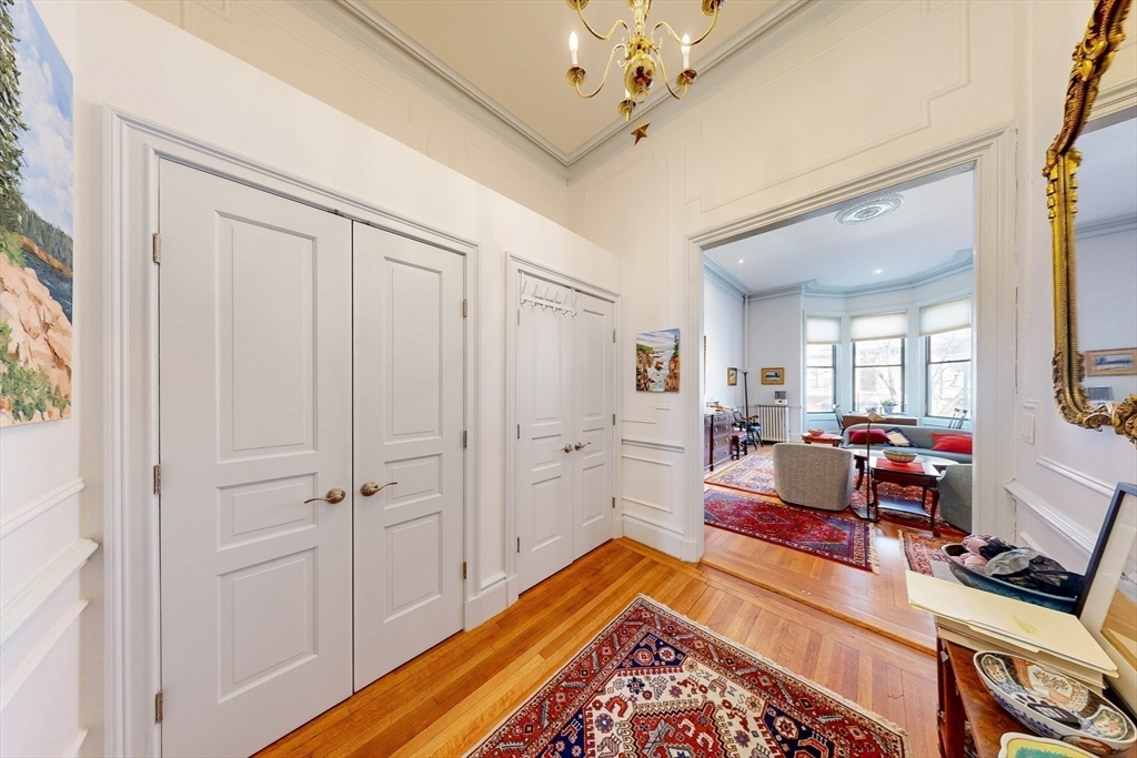 231 Beacon St, Back Bay