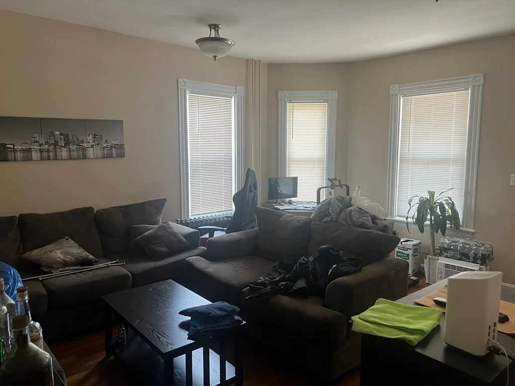 16 Wave Way, Winthrop