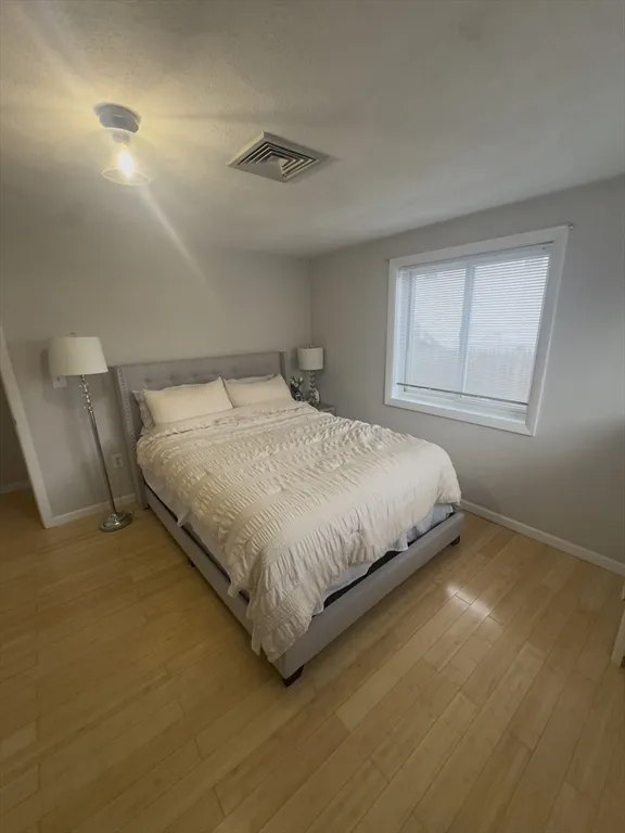 19 Skyline Dr, Malden