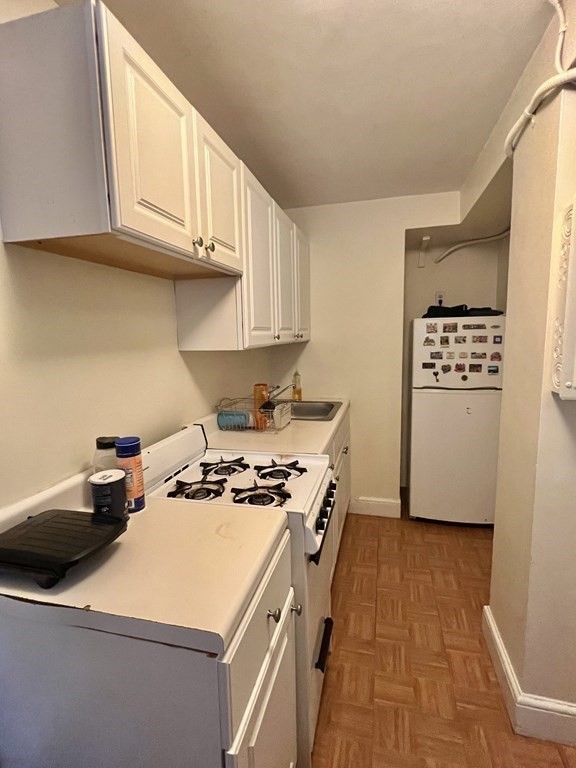 2 bed, 1 bath apartment for rent at 36 Highland Ave Unit A, Mid Cambridge — photo 9 of 15