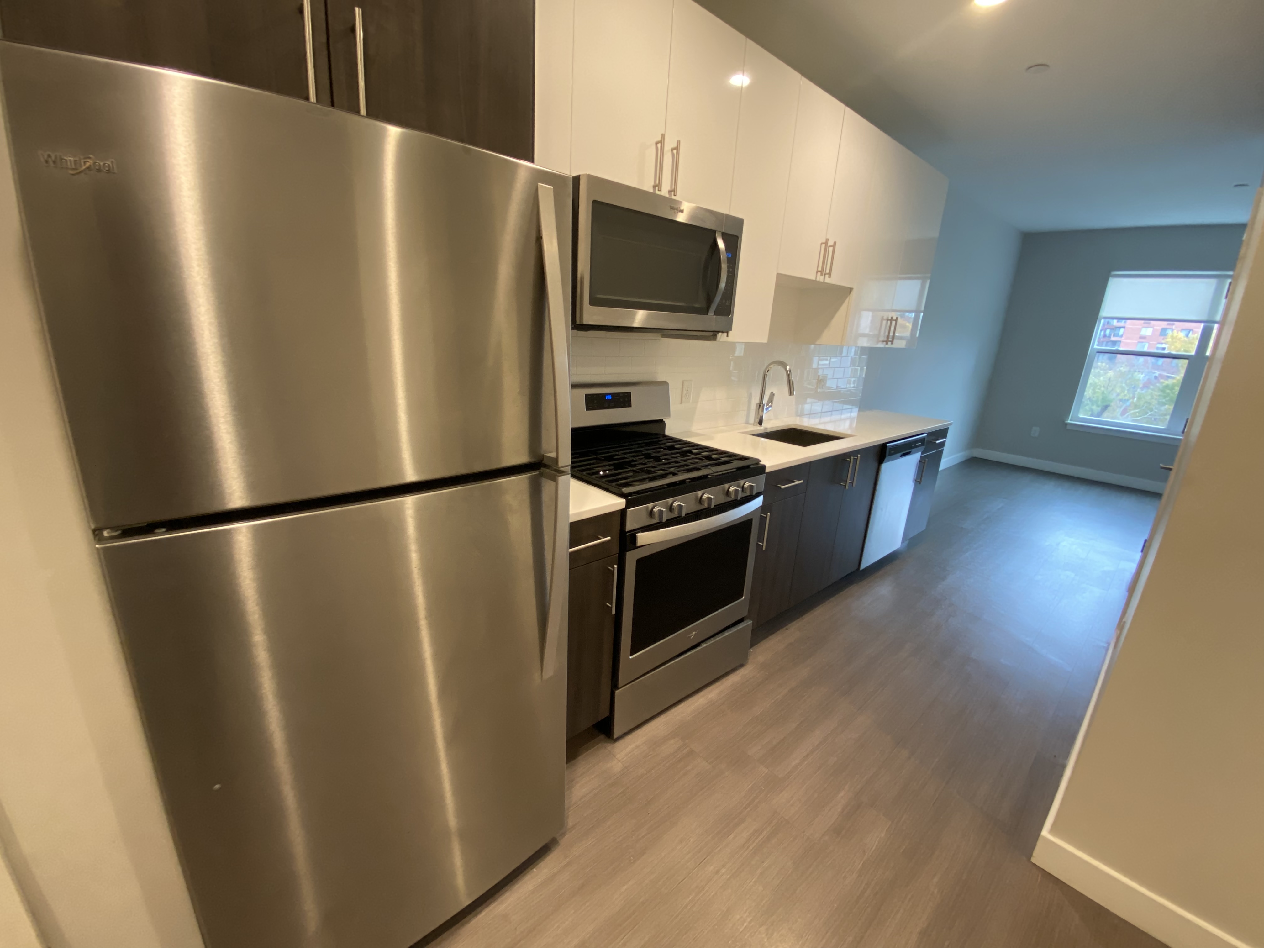 Studio bed, 1 bath apartment for rent at 31 Bridge Unit 5, Merrymount — photo 3 of 8