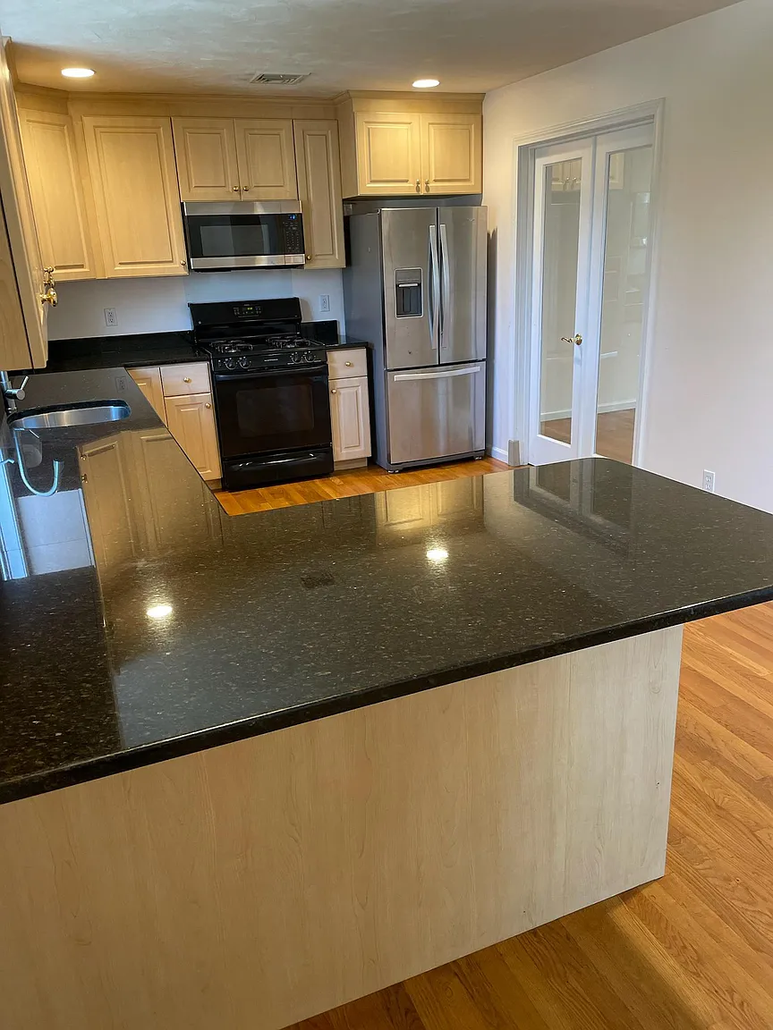 3 bed, 3.5 bath apartment for rent at 6 Mcculloch St Unit 6, Needham — photo 5 of 22