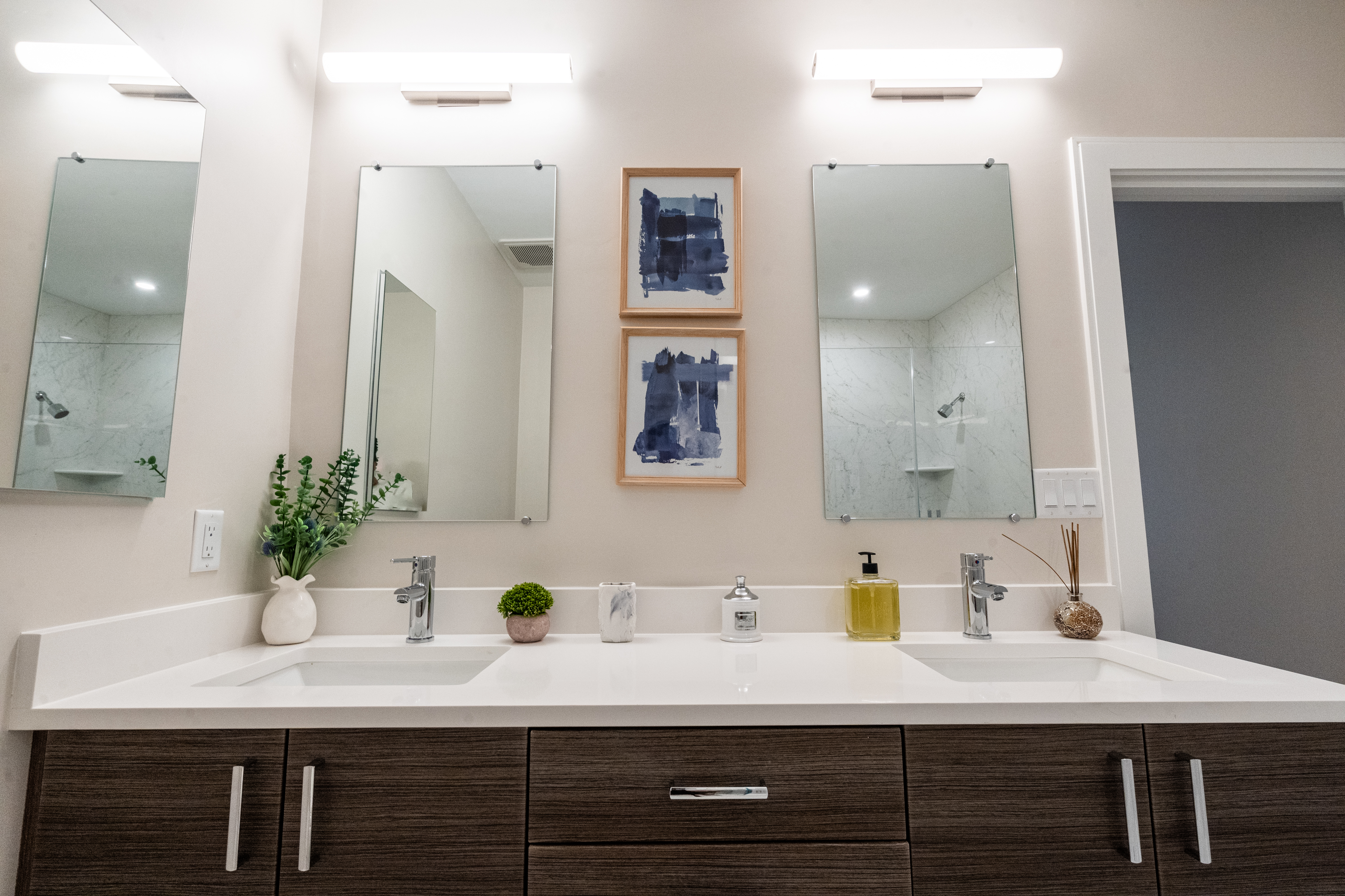2 bed, 2 bath apartment for rent at 425 Lagrange St Unit 101, West Roxbury — photo 14 of 29