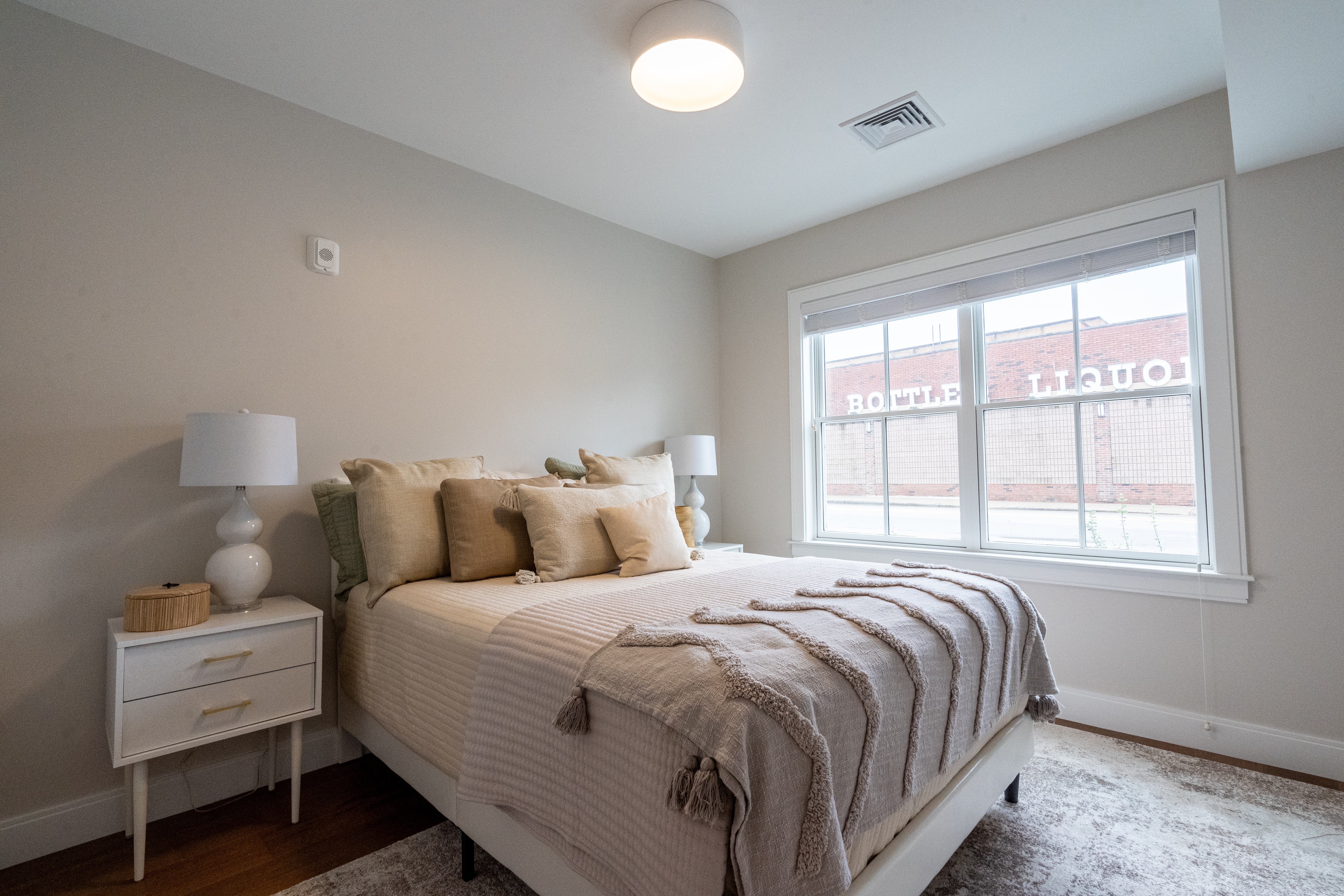 2 bed, 2 bath apartment for rent at 425 Lagrange St Unit 101, West Roxbury — photo 12 of 29