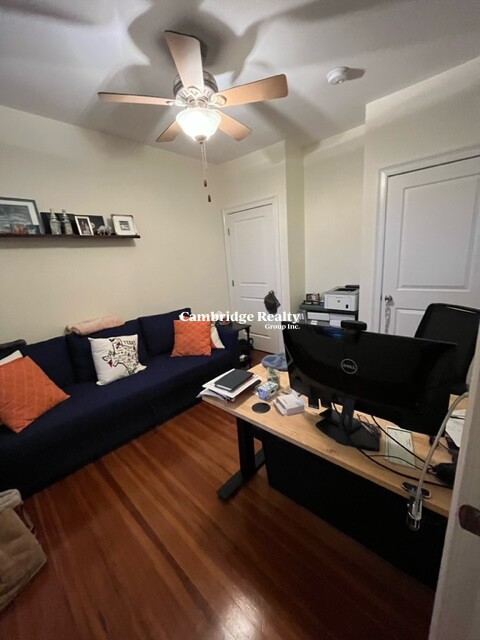 2 bed, 1 bath apartment for rent at 226 Banks St Unit 5A, Cambridgeport — photo 7 of 11