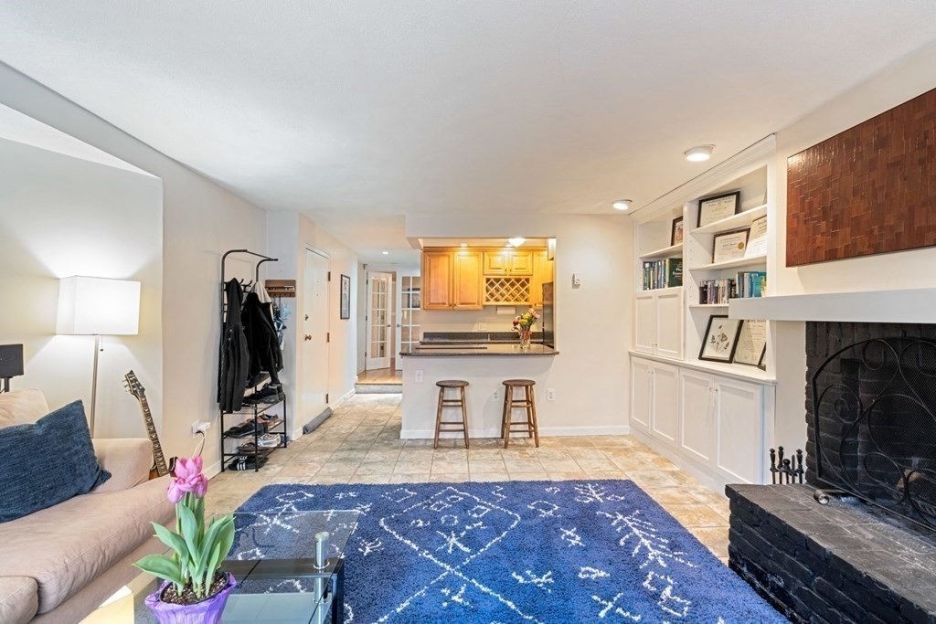 1 bed, 1 bath apartment for rent at 249 W Newton St Unit 2, South End — photo 2 of 14