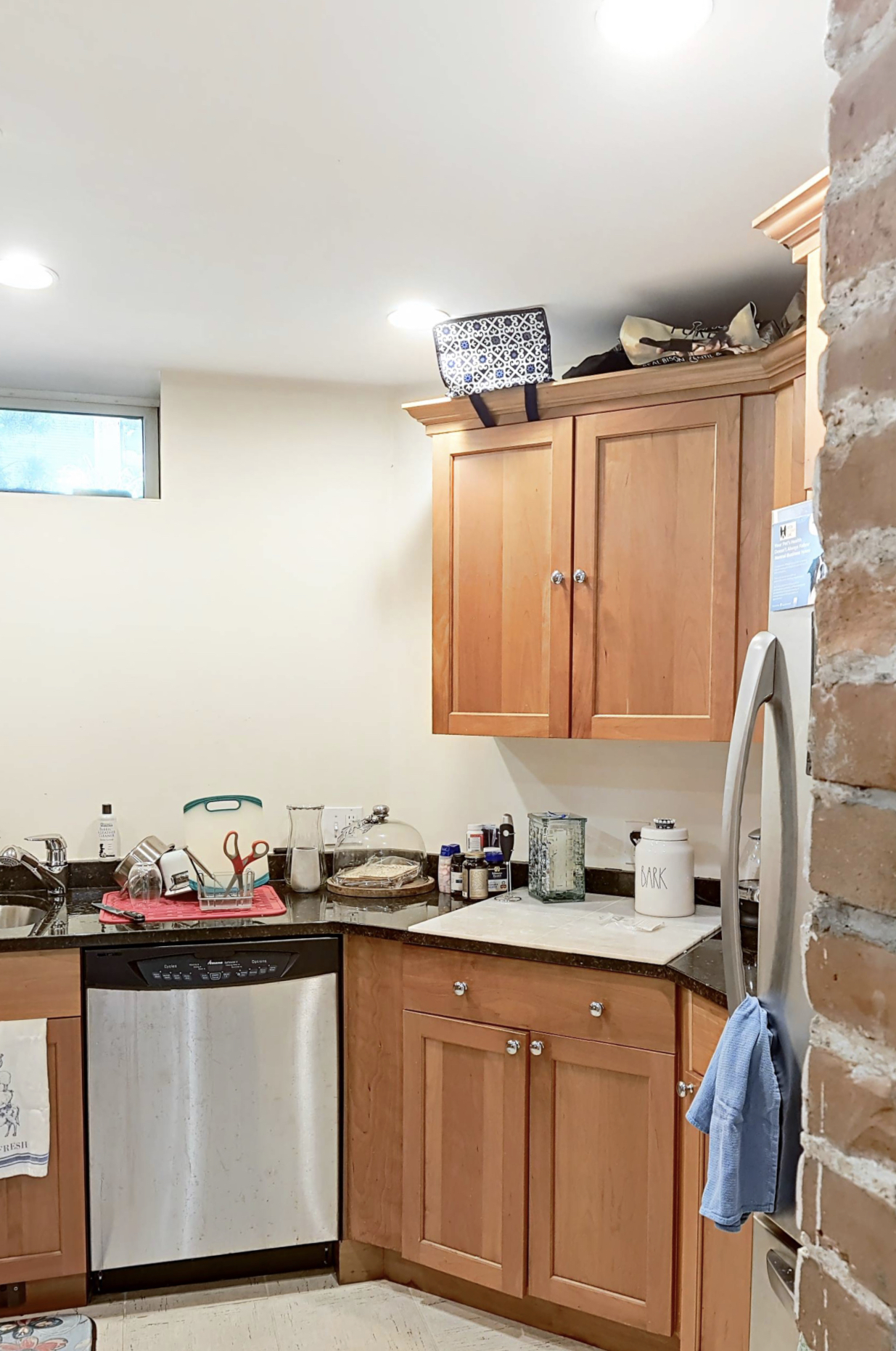 1 bed, 1 bath apartment for rent at 10 Selkirk Rd Unit 1, Brighton — photo 3 of 10