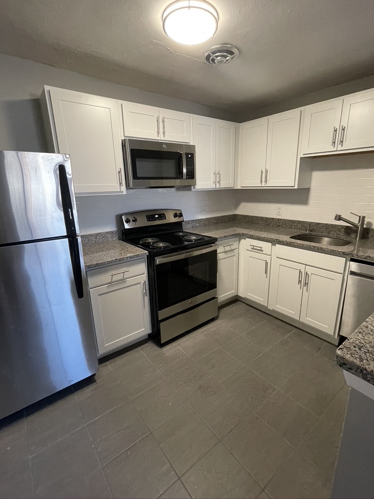 2 bed, 1 bath apartment for rent at 14 Riverside St Unit 3, Watertown — photo 2 of 9