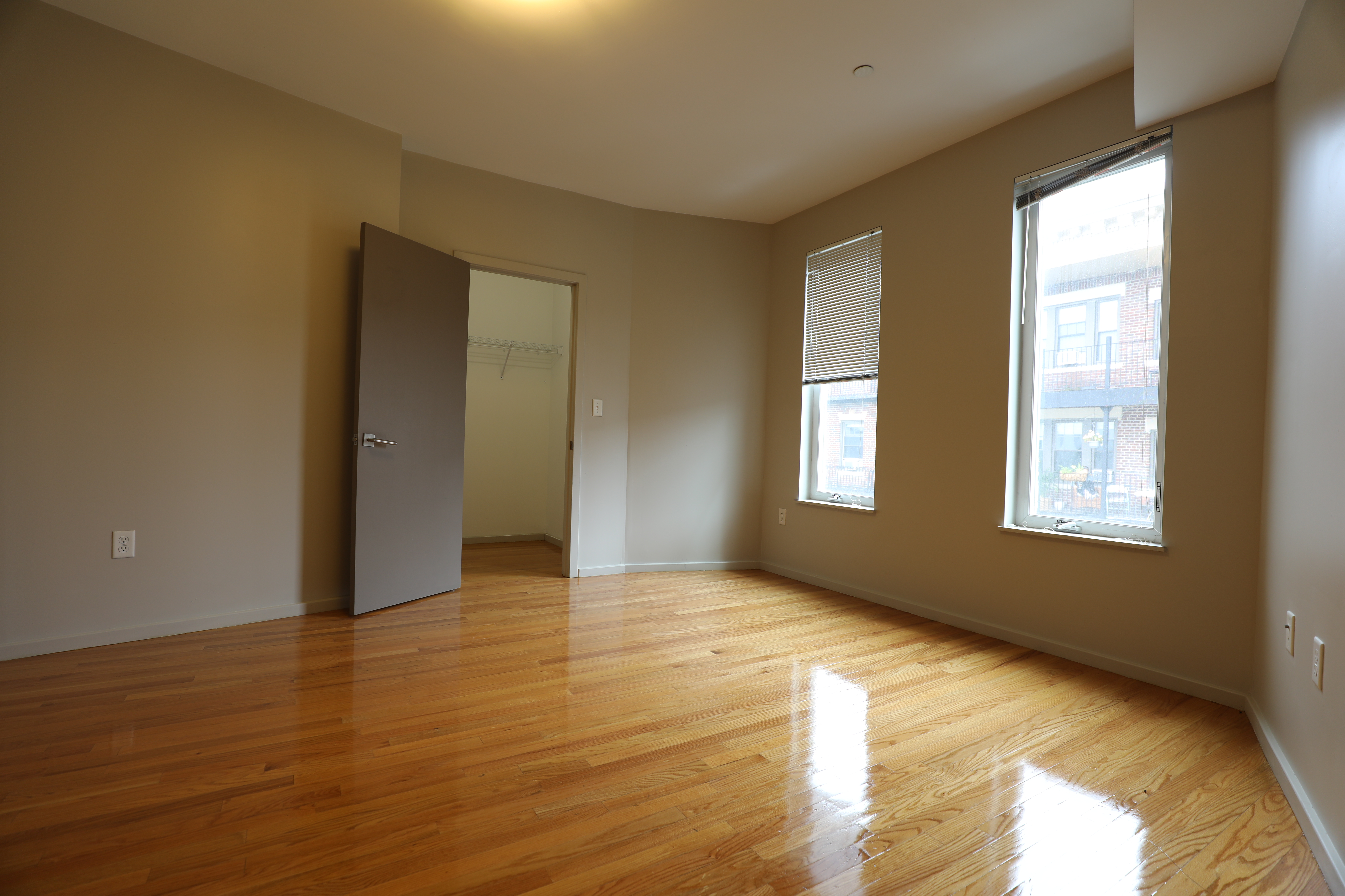 5 bed, 2.5 bath apartment for rent at 57 Glenville Ave Unit 1, Allston — photo 16 of 23
