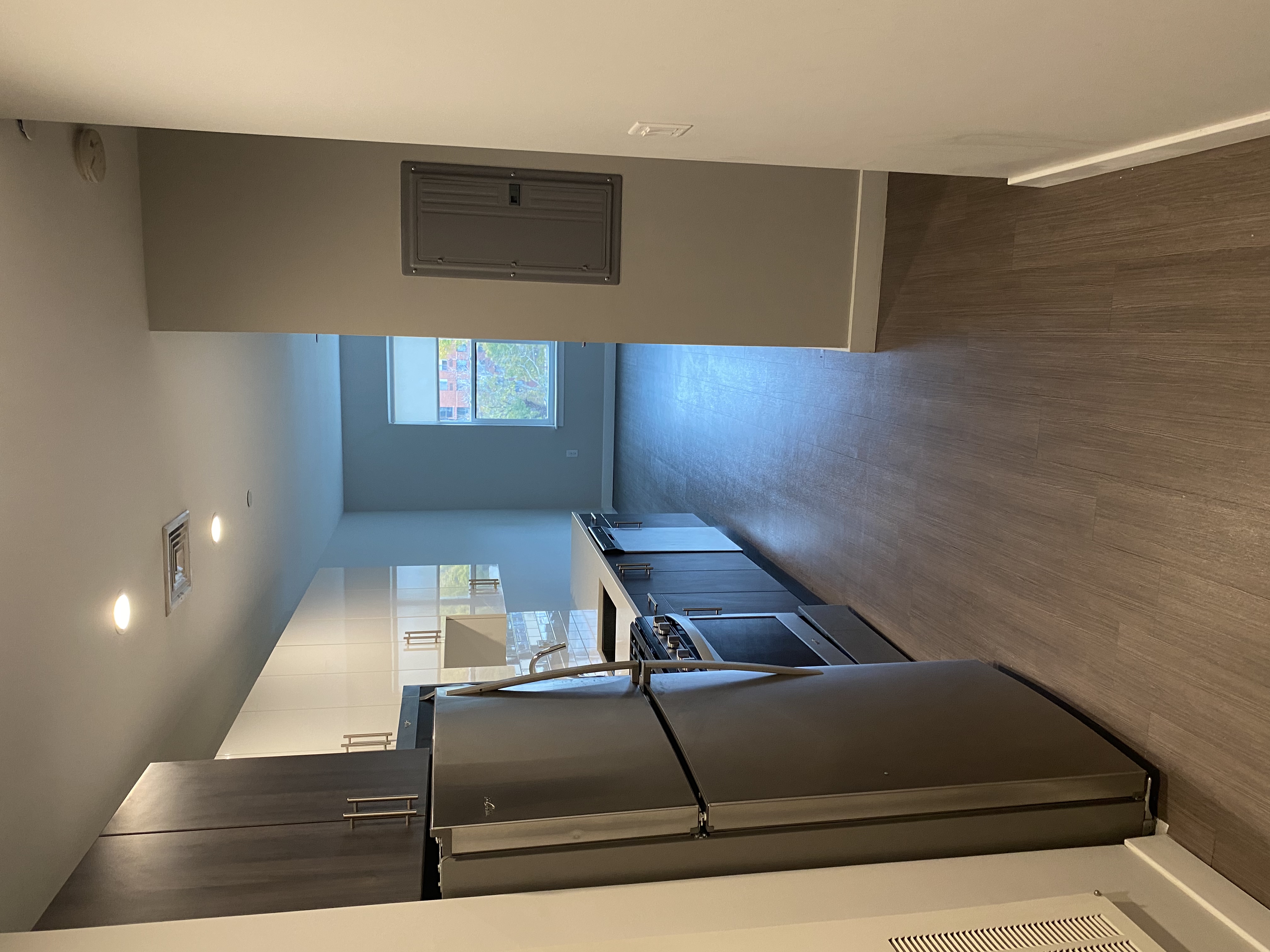 Studio bed, 1 bath apartment for rent at 31 Bridge Unit 5, Merrymount — photo 1 of 8