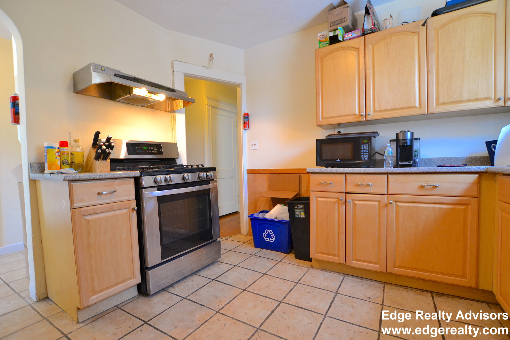 5 bed, 1.5 bath apartment for rent at 29 Manet Rd Unit 1, Chestnut Hill (Newton) — photo 1 of 13