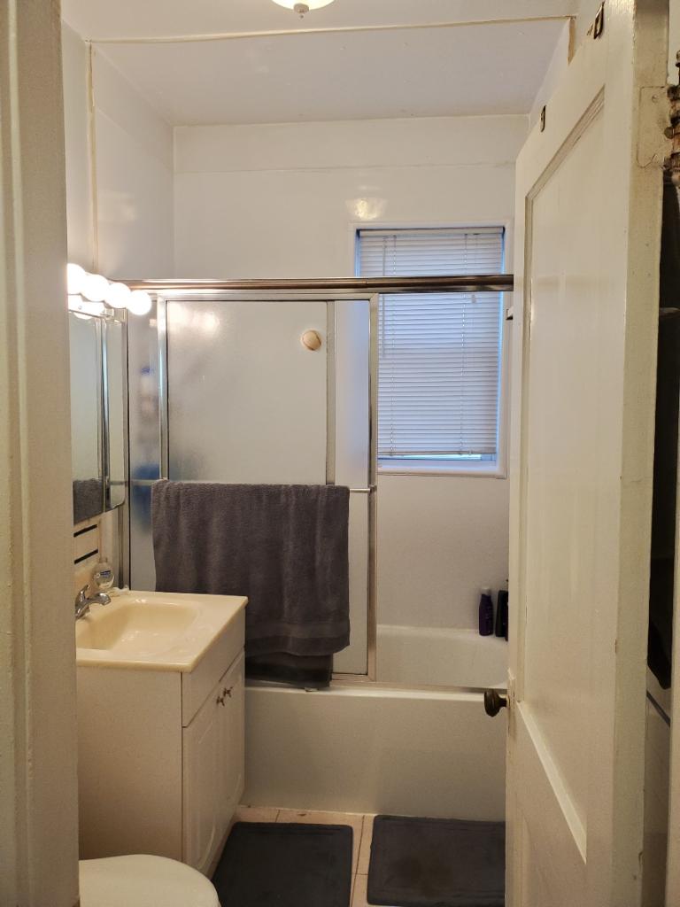 3 bed, 1 bath apartment for rent at 88 Davis Ave Unit 1, Brookline Village — photo 12 of 13