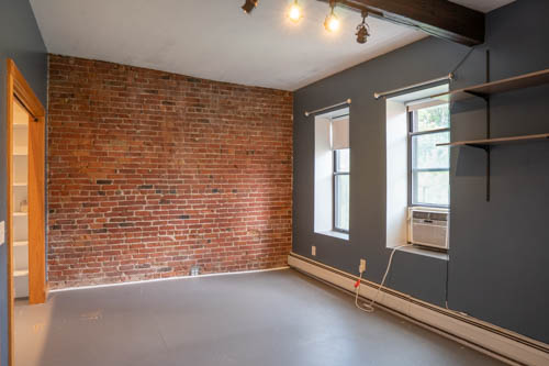 1.5 bed, 1 bath apartment for rent at 101 Cedar St Unit 3D, Roxbury — photo 11 of 17