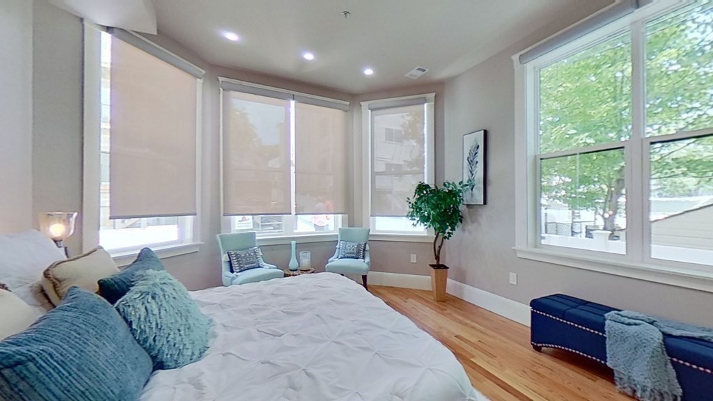 3 bed, 2 bath apartment for rent at 51 Hamilton St Unit Unit 2, Dorchester — photo 5 of 8
