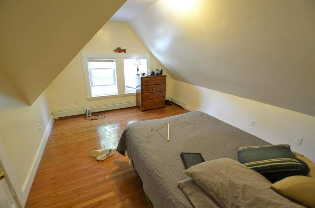 6 bed, 2.5 bath apartment for rent at 8 Sparhawk St Unit 2, Brighton — photo 8 of 10