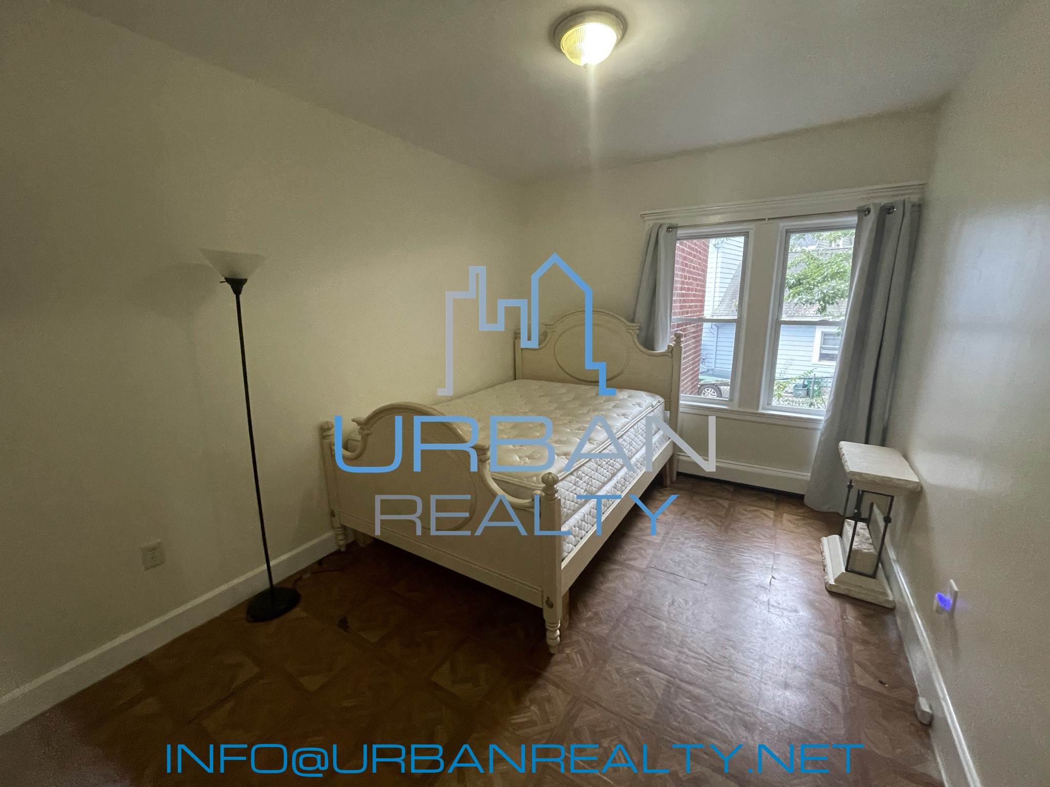 6 bed, 2.5 bath apartment for rent at 62 Algonquin Rd Unit 1, Newton — photo 9 of 16