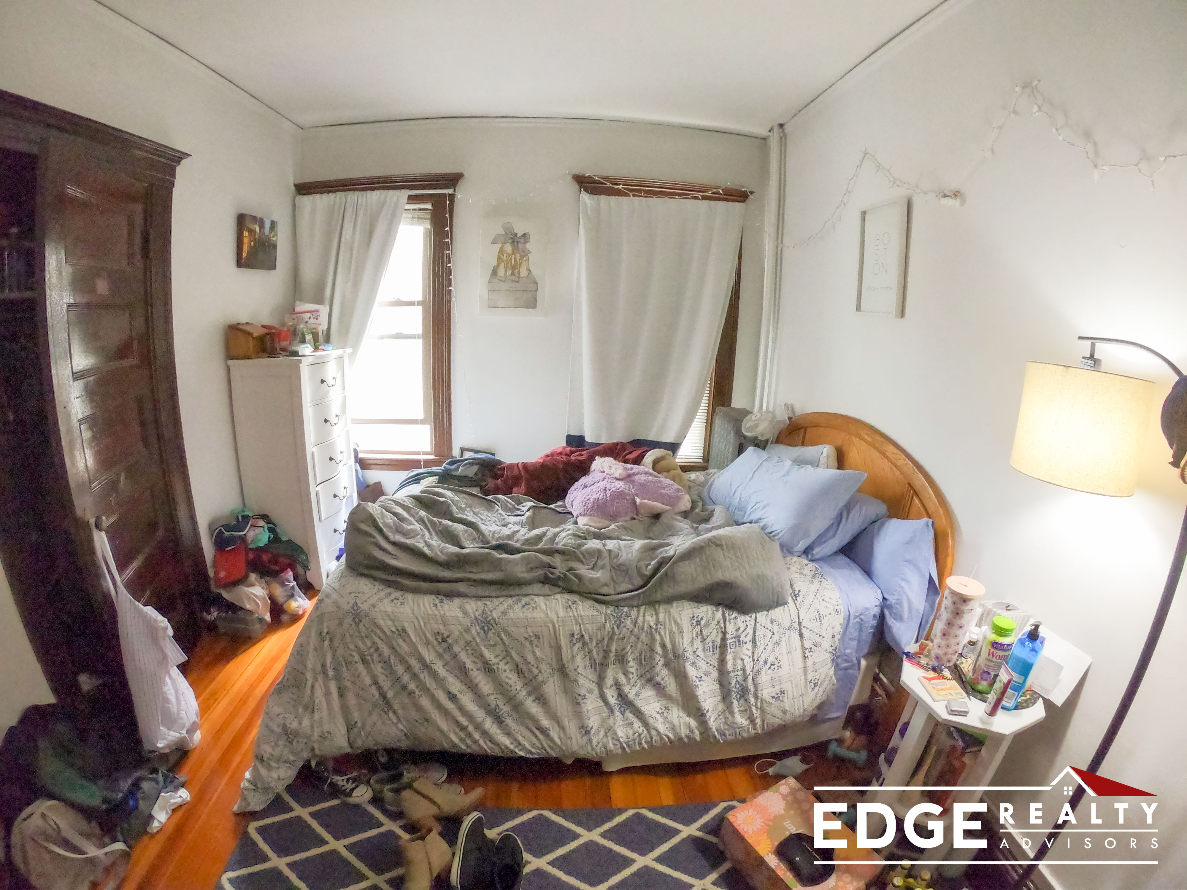 4 bed, 1 bath apartment for rent at 69 Oak Square Ave Unit 2, Brighton — photo 8 of 11