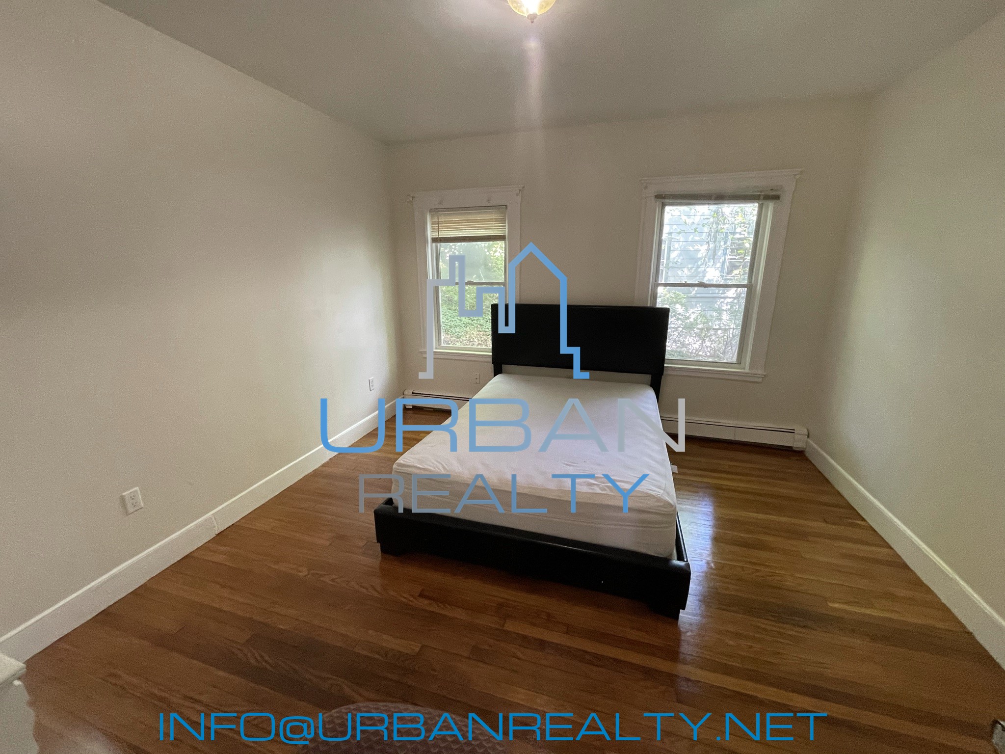 6 bed, 2.5 bath apartment for rent at 62 Algonquin Rd Unit 1, Newton — photo 10 of 16