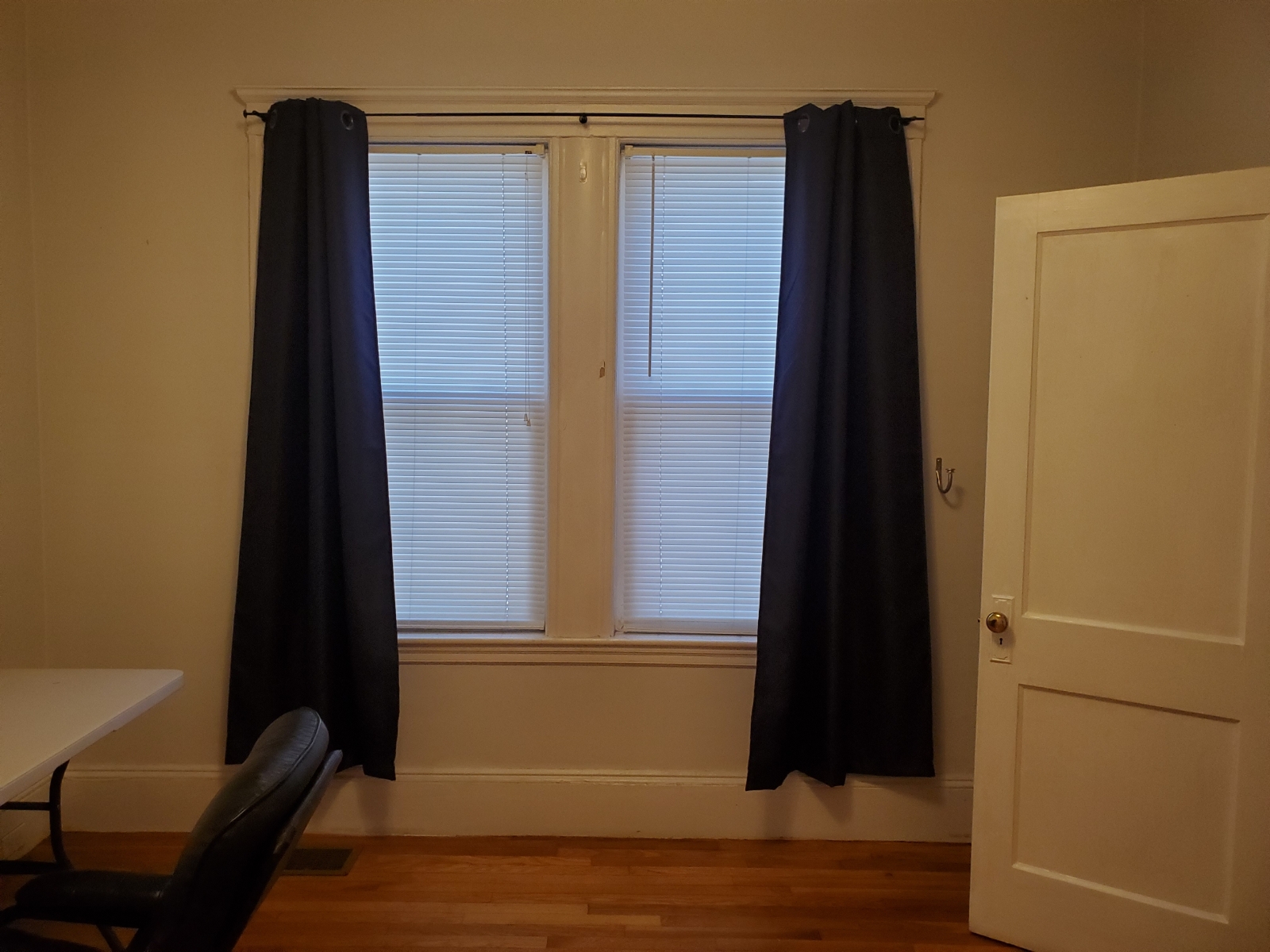 3 bed, 1 bath apartment for rent at 88 Davis Ave Unit 1, Brookline Village — photo 7 of 13