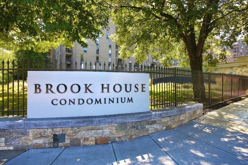Studio bed, 1 bath apartment for rent at 44 Washington St Unit 412, Brookline Village — photo 14 of 14