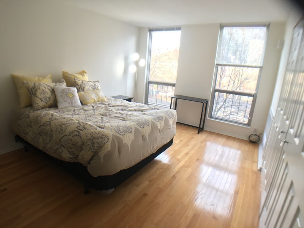 2 bed, 2 bath apartment for rent at 33 Pond Ave Unit B203, Brookline Village — photo 6 of 15