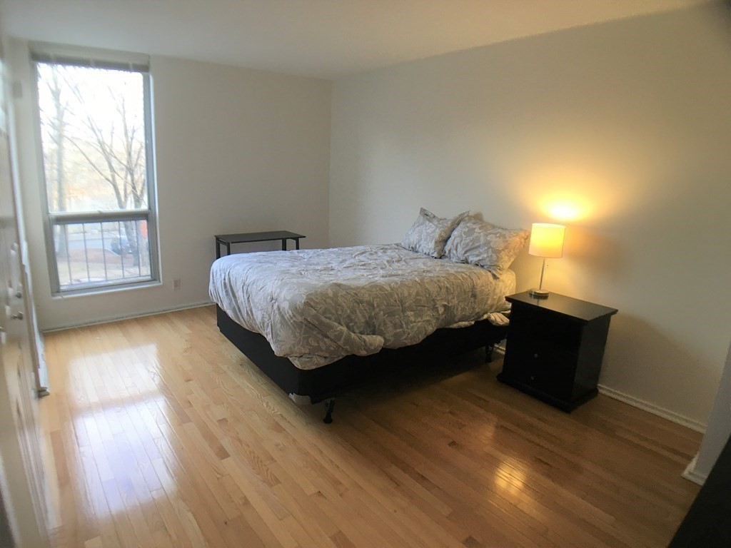 2 bed, 2 bath apartment for rent at 33 Pond Ave Unit B203, Brookline Village — photo 7 of 15