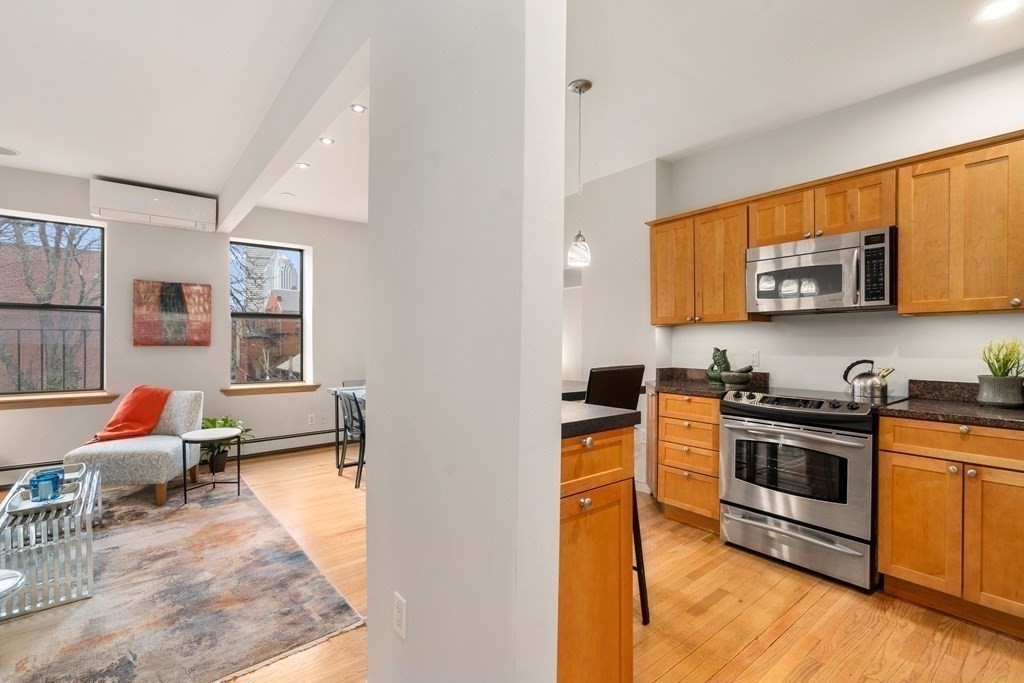 1 bed, 1 bath apartment for rent at 469 Shawmut Ave Unit 3, South End — photo 10 of 15
