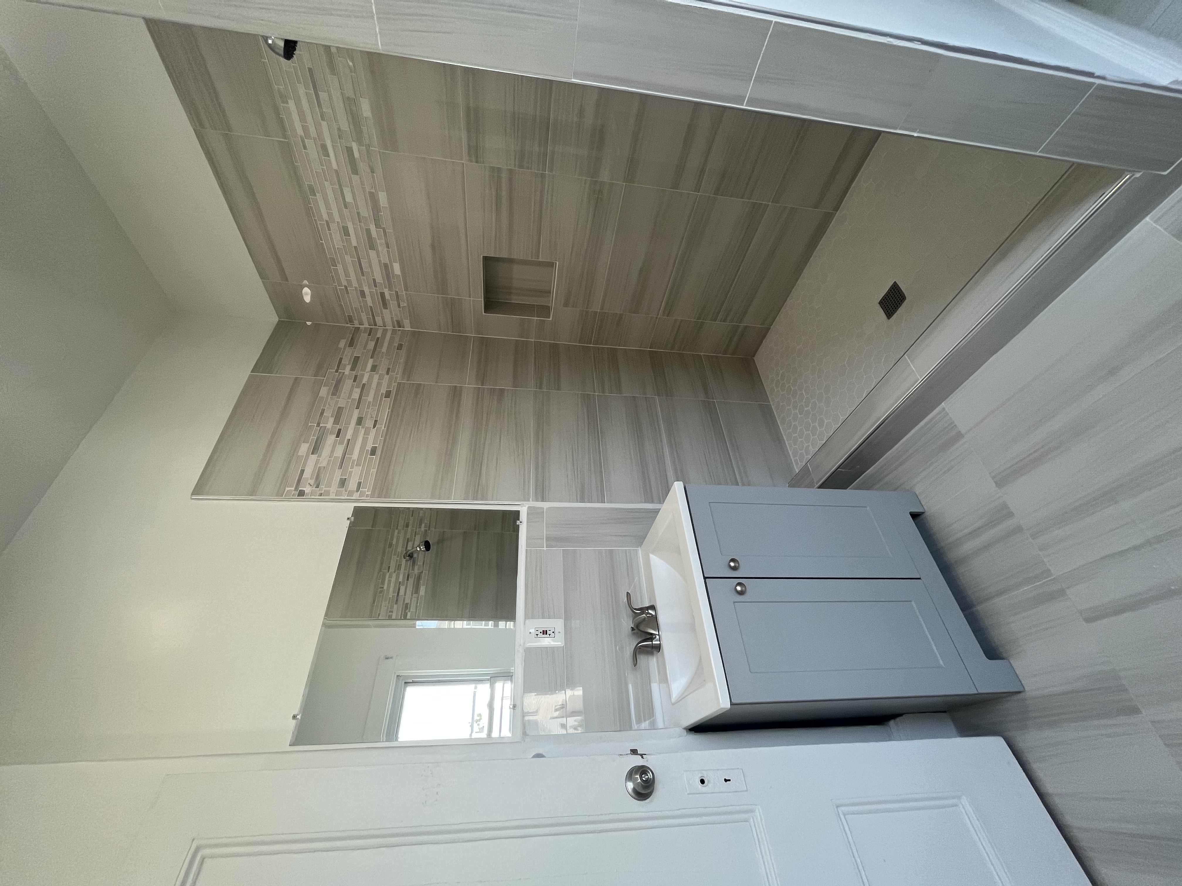 4 bed, 2 bath apartment for rent at 56 Pinckney St Unit 3, East Somerville — photo 9 of 16